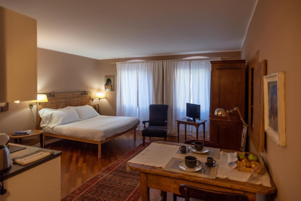 S. Trinita 18, Suites & Rooms Trento Eksteriør bilde