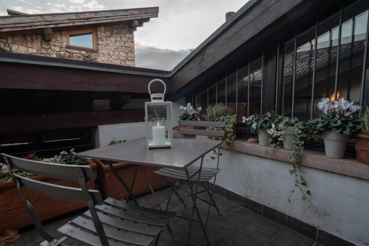S. Trinita 18, Suites & Rooms Trento Eksteriør bilde
